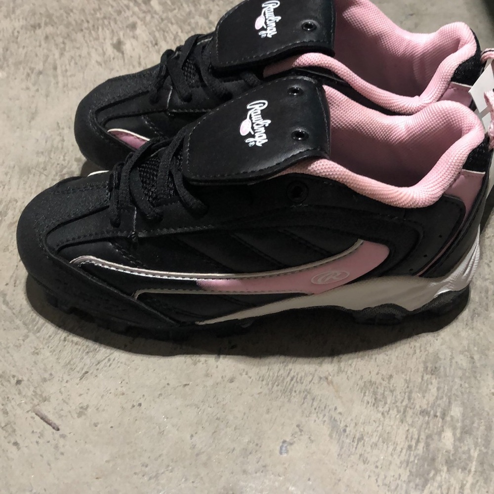Shoes - Picture 2 of 3